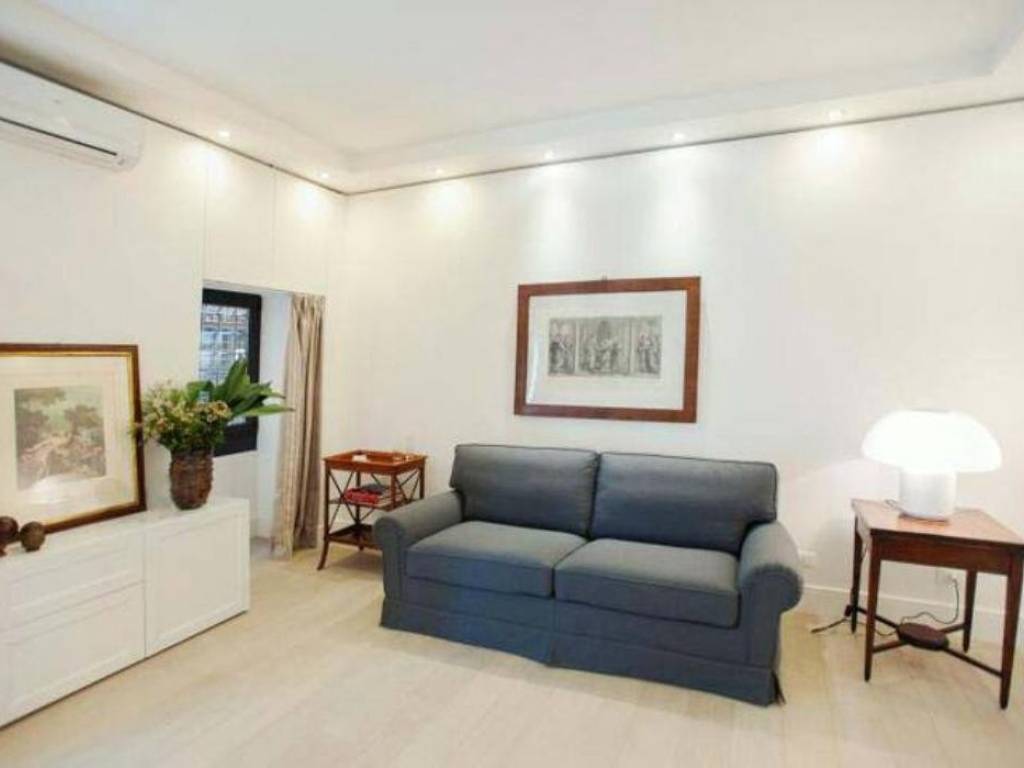 appartamento in vendita a Roma in zona Centro Storico