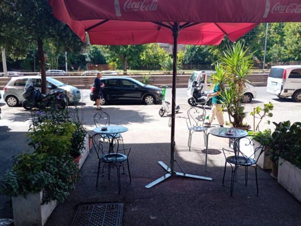 negozio in vendita a Roma in zona Prenestino-Labicano
