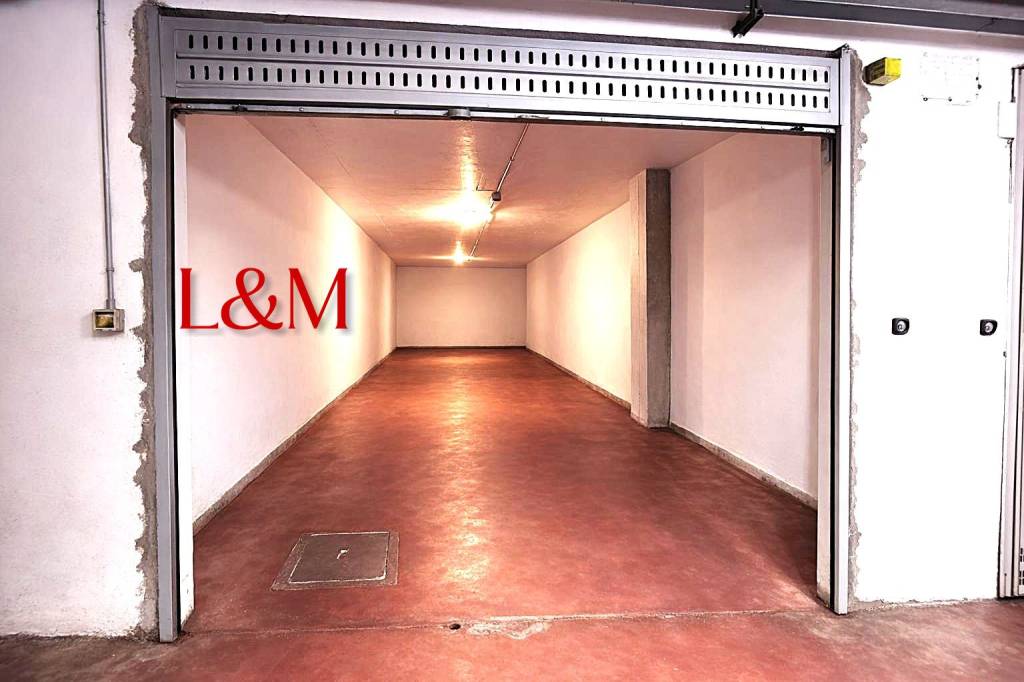 casa indipendente in vendita a Roma in zona Tuscolano