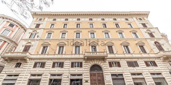 appartamento in vendita a Roma in zona Campo Marzio