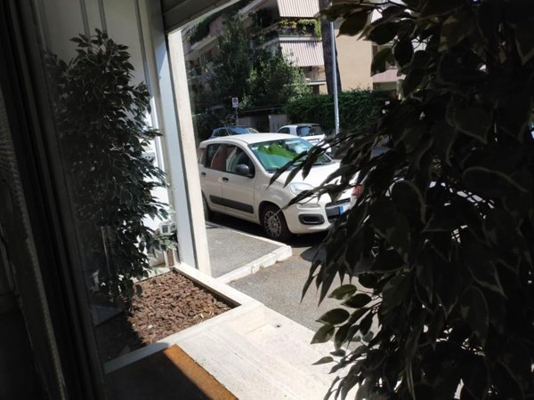 negozio in vendita a Roma in zona Gianicolense