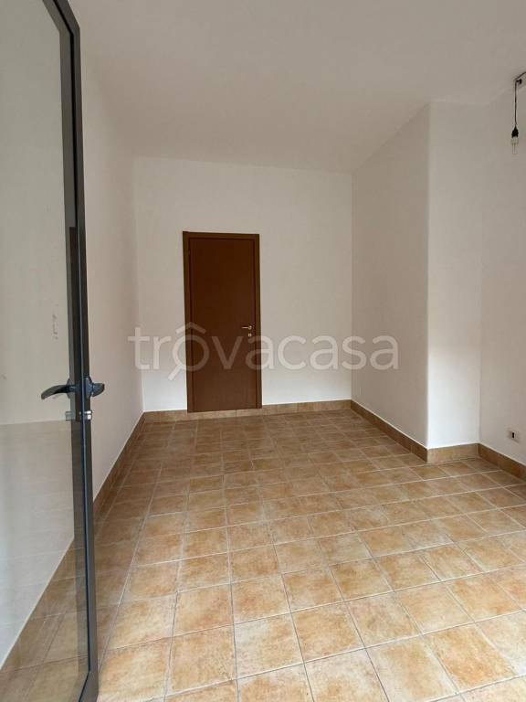 negozio in vendita a Roma in zona Torrevecchia