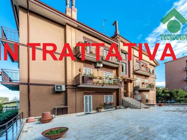 appartamento in vendita a Roma in zona Appio Pignatelli