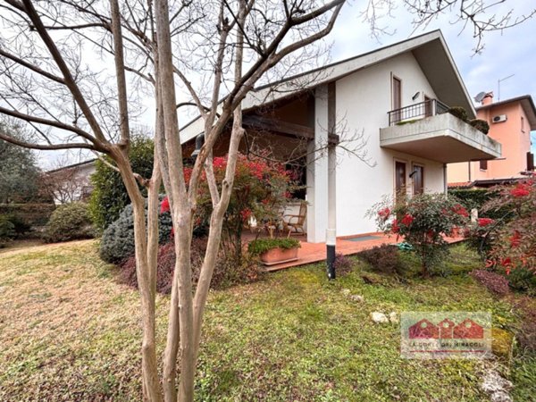 appartamento in vendita a Roma in zona Tor di Quinto