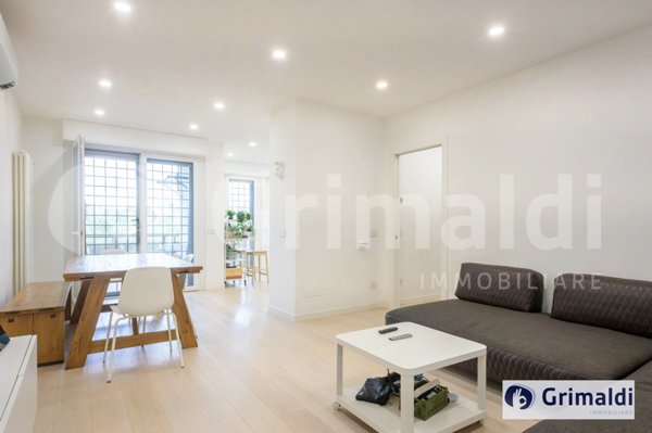 appartamento in vendita a Roma in zona Giuliano Dalmata