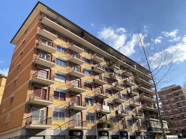 appartamento in vendita a Roma in zona Appio Claudio
