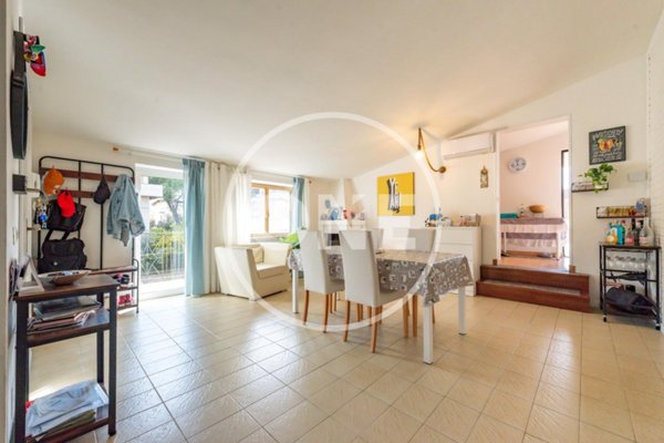 appartamento in vendita a Roma in zona Finocchio