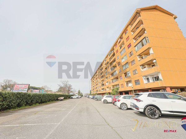 appartamento in vendita a Roma in zona Tor Cervara