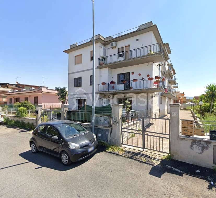 appartamento in vendita a Roma in zona Ponte di Nona