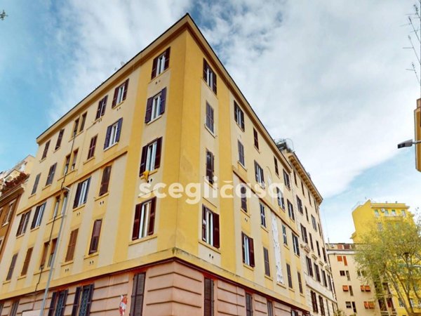 appartamento in vendita a Roma in zona Appio Latino