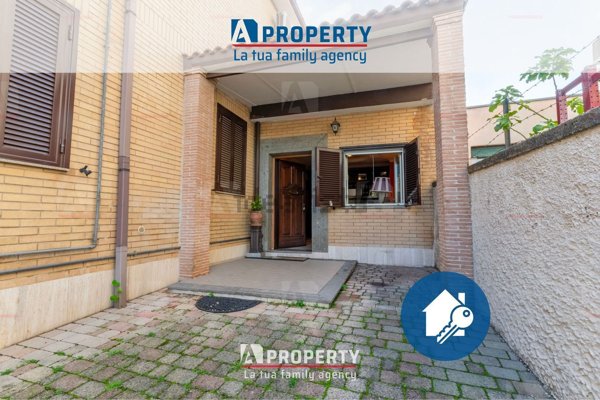 appartamento in vendita a Roma in zona Torre Maura