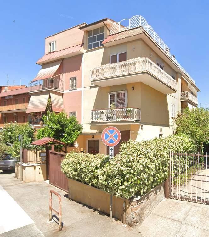 appartamento in vendita a Roma in zona Portuense