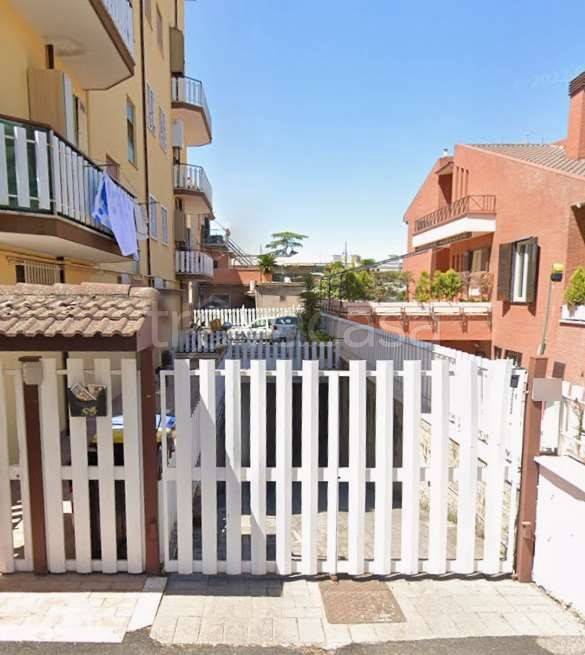 appartamento in vendita a Roma in zona Borghesiana