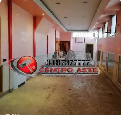 negozio in vendita a Roma in zona Finocchio