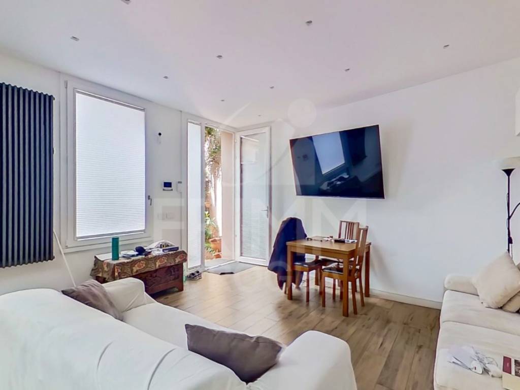 casa indipendente in vendita a Roma in zona Appio Latino