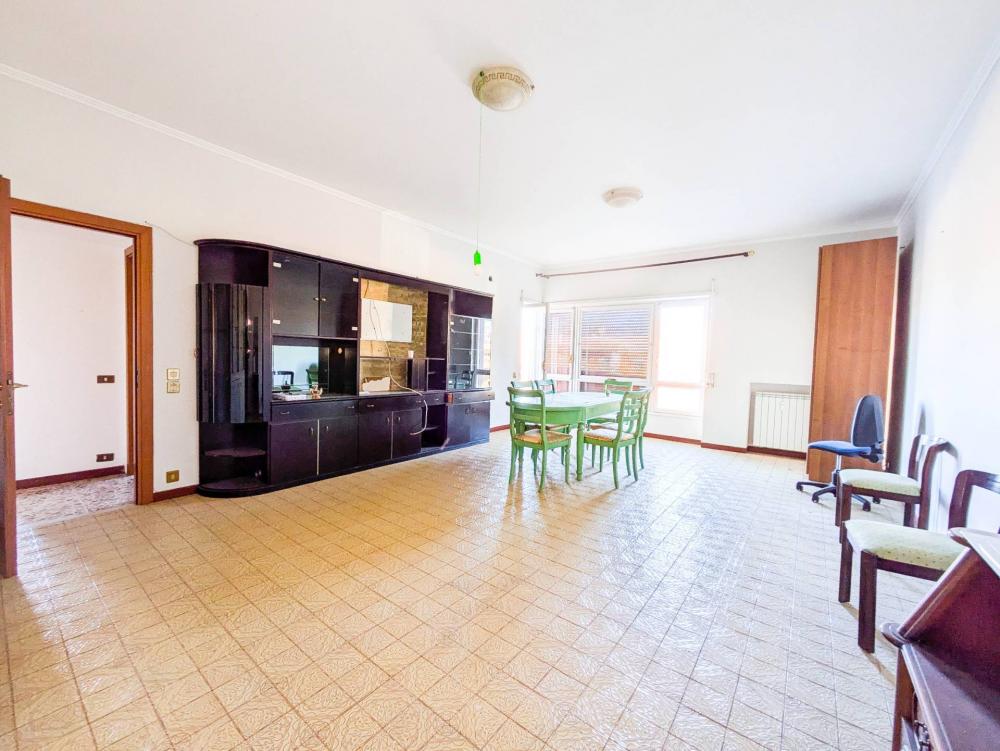 appartamento in vendita a Roma in zona Ostia