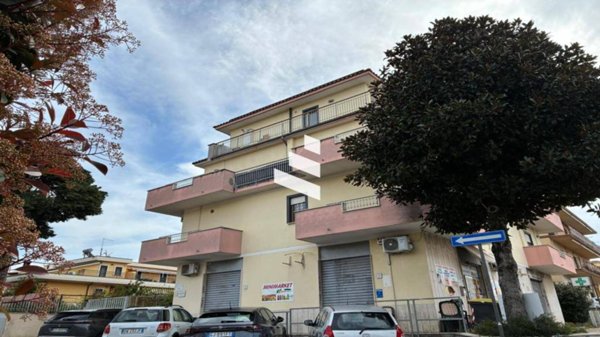 appartamento in vendita a Roma in zona Tor Bella Monaca