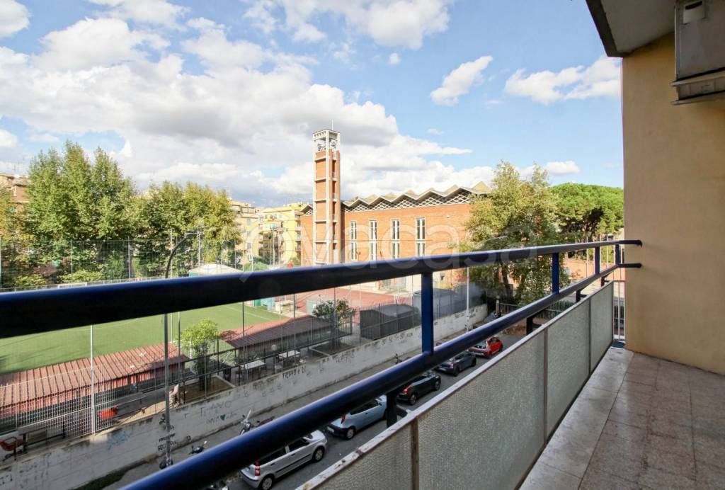 appartamento in vendita a Roma in zona Prenestino-Labicano