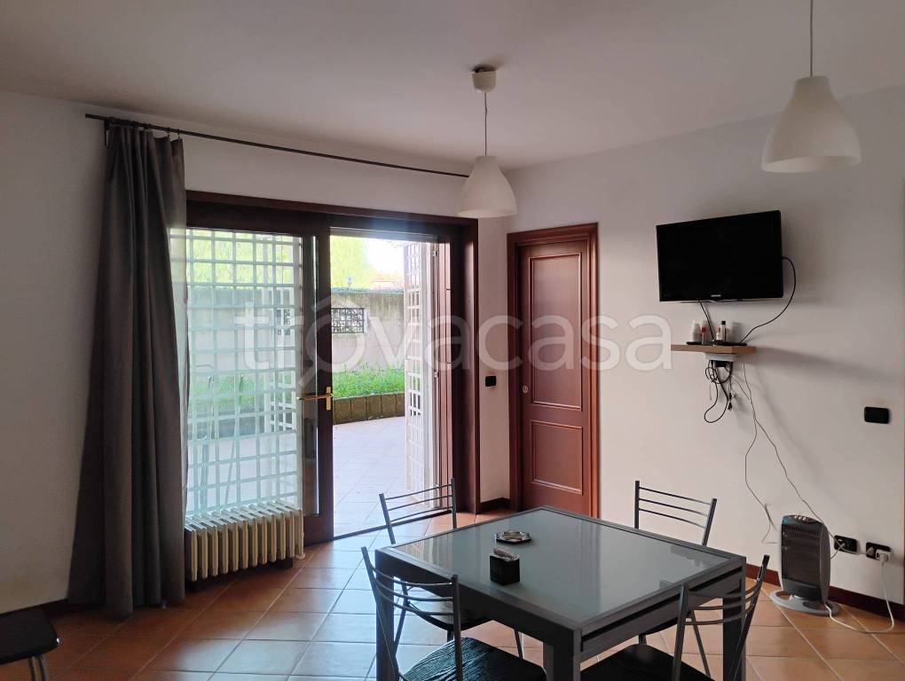 appartamento in vendita a Roma in zona Acilia