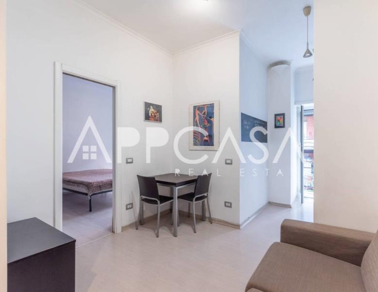 appartamento in vendita a Roma in zona Ostiense