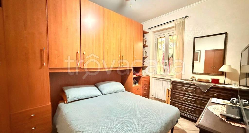 appartamento in vendita a Roma in zona Colle del Sole