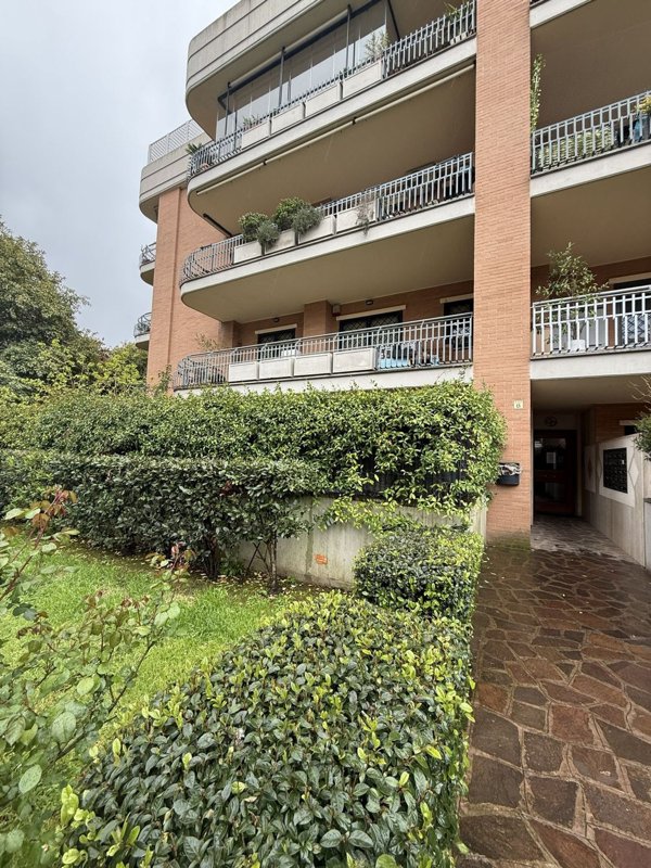 appartamento in vendita a Roma in zona Corviale
