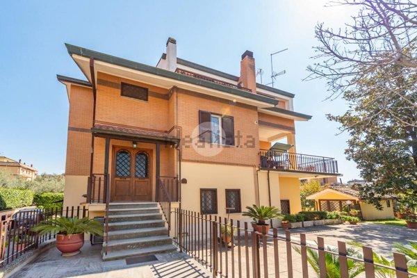 appartamento in vendita a Roma in zona Borghesiana