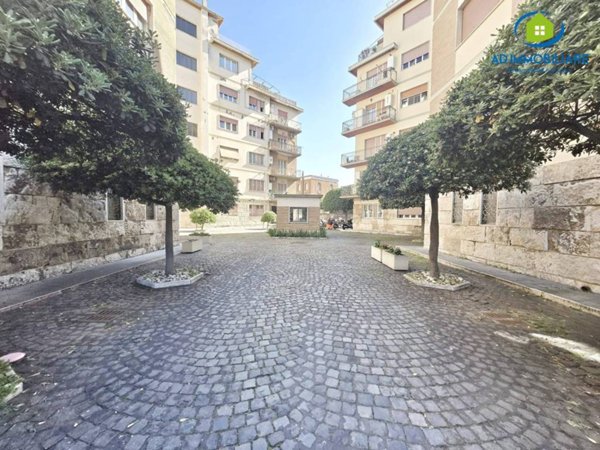 appartamento in vendita a Roma in zona Ostia