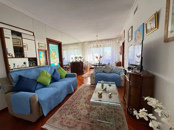 appartamento in vendita a Roma in zona Ostiense