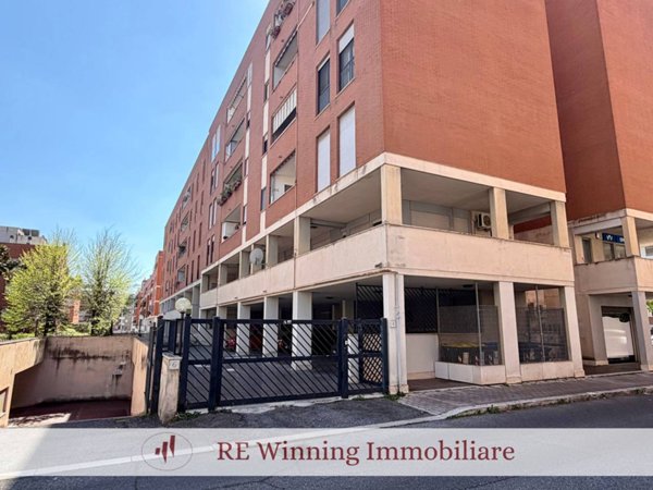 appartamento in vendita a Roma in zona Casal Monastero