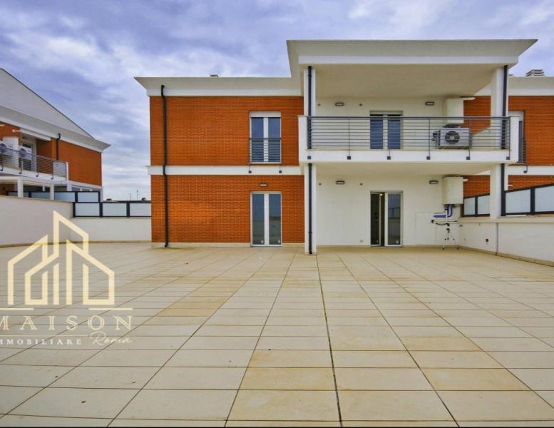 appartamento in vendita a Roma in zona Castelverde