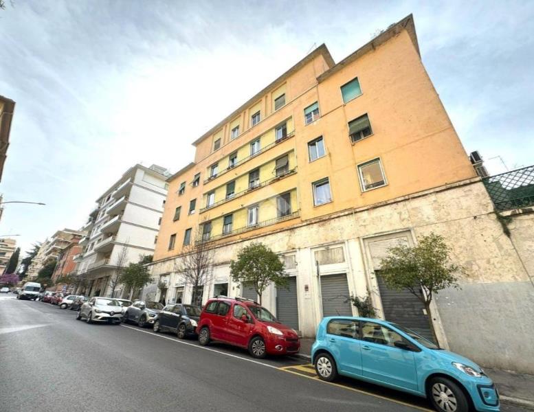 locale commerciale in vendita a Roma in zona Gianicolense