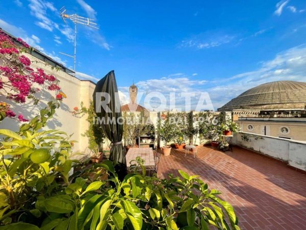 appartamento in vendita a Roma in zona Parione/Sant'Eustachio