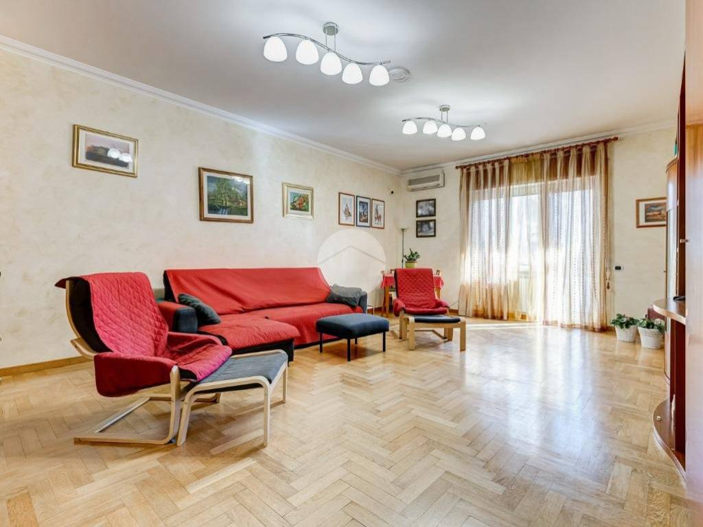 appartamento in vendita a Roma in zona Monte Sacro/Talenti