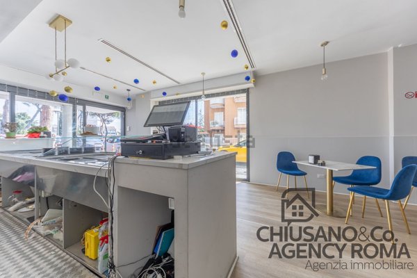 locale commerciale in vendita a Roma