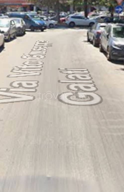 locale commerciale in vendita a Roma in zona Collatino