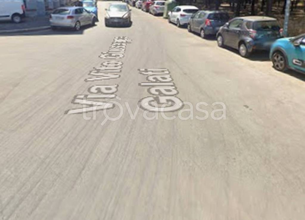 locale commerciale in vendita a Roma in zona Collatino