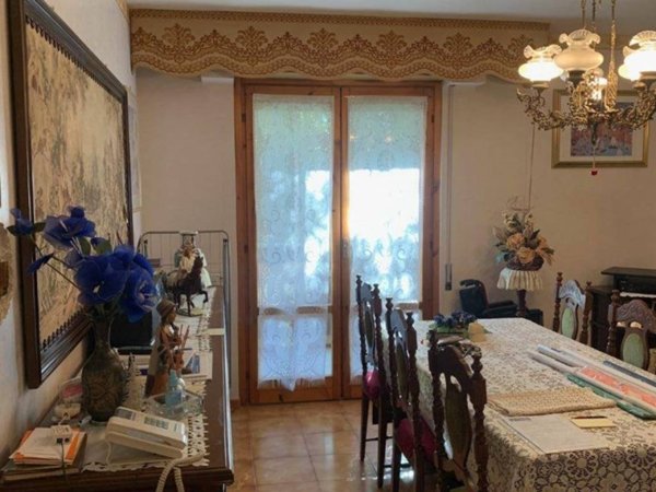 appartamento in vendita a Roma in zona Dragoncello