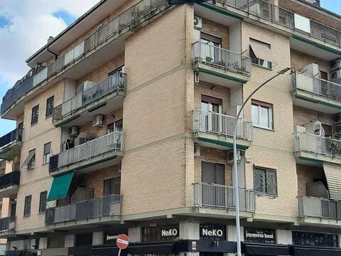 appartamento in vendita a Roma in zona Gianicolense