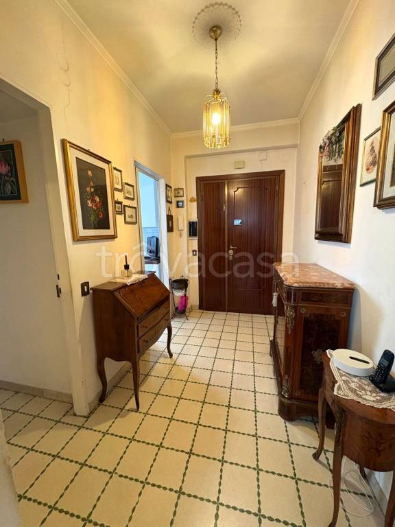 appartamento in vendita a Roma in zona Ostiense