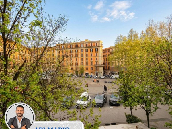 appartamento in vendita a Roma in zona Trastevere