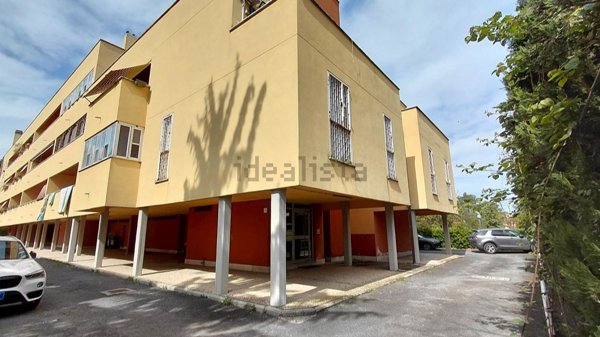 appartamento in vendita a Roma in zona Torre Gaia