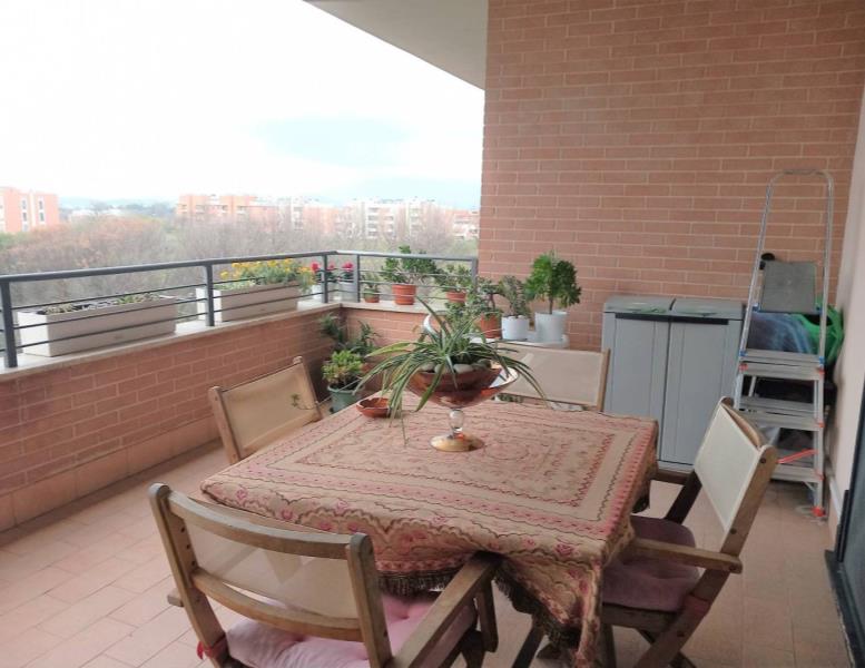 appartamento in vendita a Roma in zona Ponte di Nona