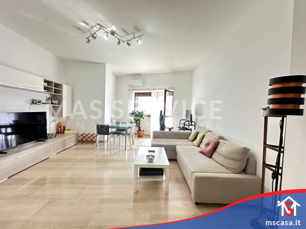 appartamento in vendita a Roma in zona EUR