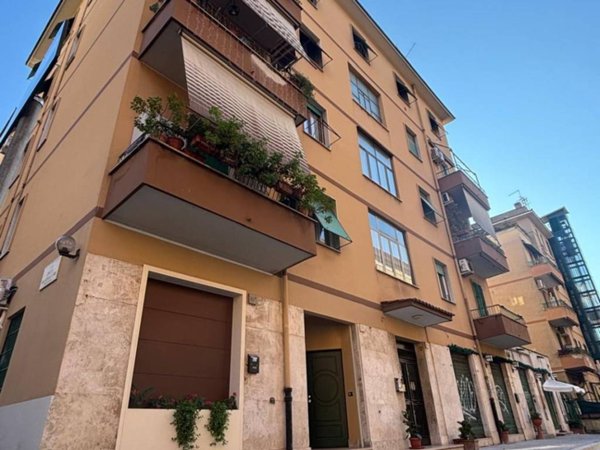 appartamento in vendita a Roma in zona Prenestino-Centocelle
