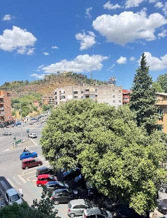 appartamento in vendita a Roma in zona Della Vittoria