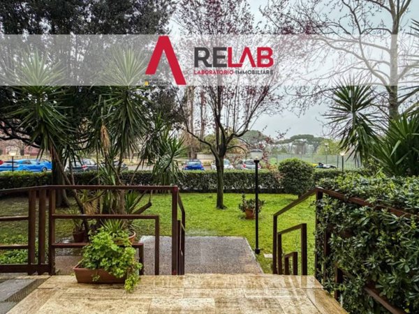 appartamento in vendita a Roma in zona Spinaceto