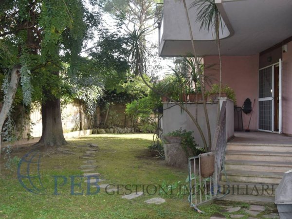 appartamento in vendita a Roma in zona Torrino