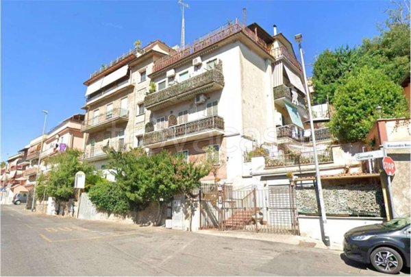 appartamento in vendita a Roma in zona Montespaccato