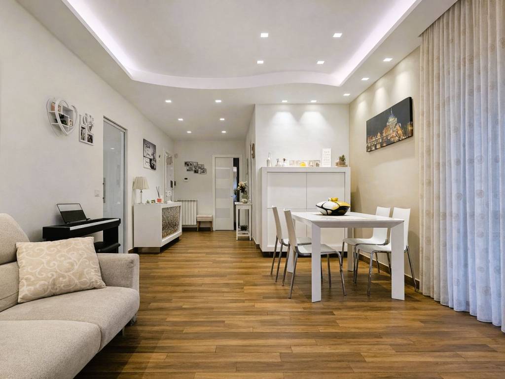 appartamento in vendita a Roma in zona Ostia